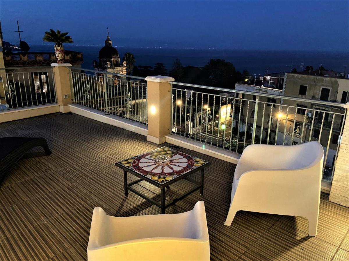 I Due Grifoni Studio Flat Taormina Exterior foto